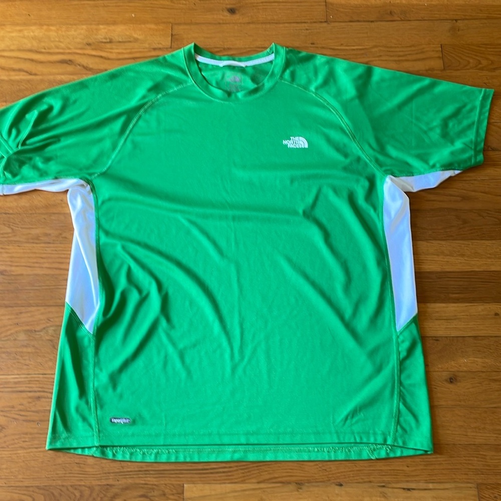 North Face vapor wick tshirt men’s XL
